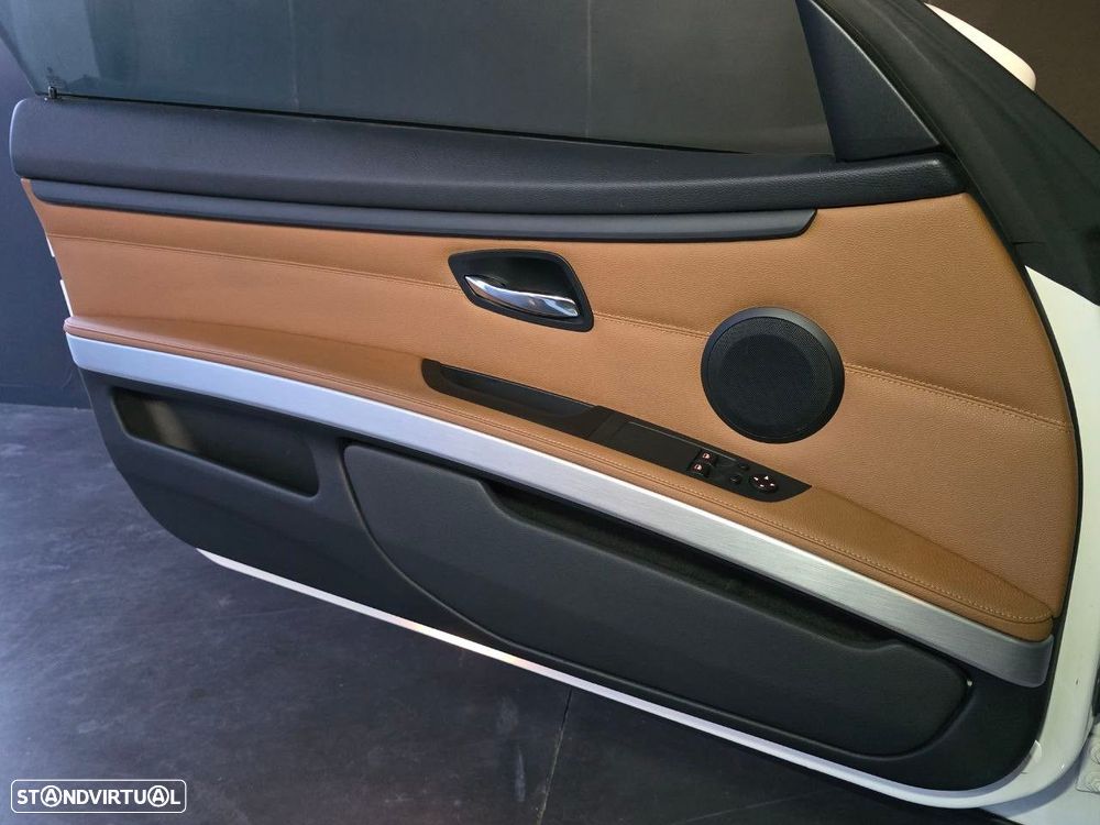 BMW 335 i xDrive Aut. Edition Exclusive - 21