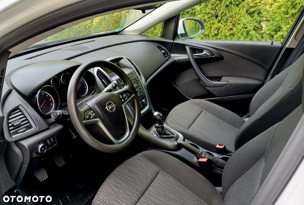 Opel Astra 2016 photo 3