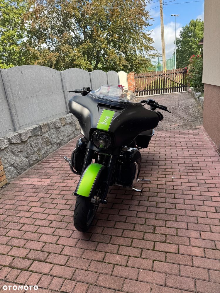 Harley-Davidson Touring Street Glide - 6