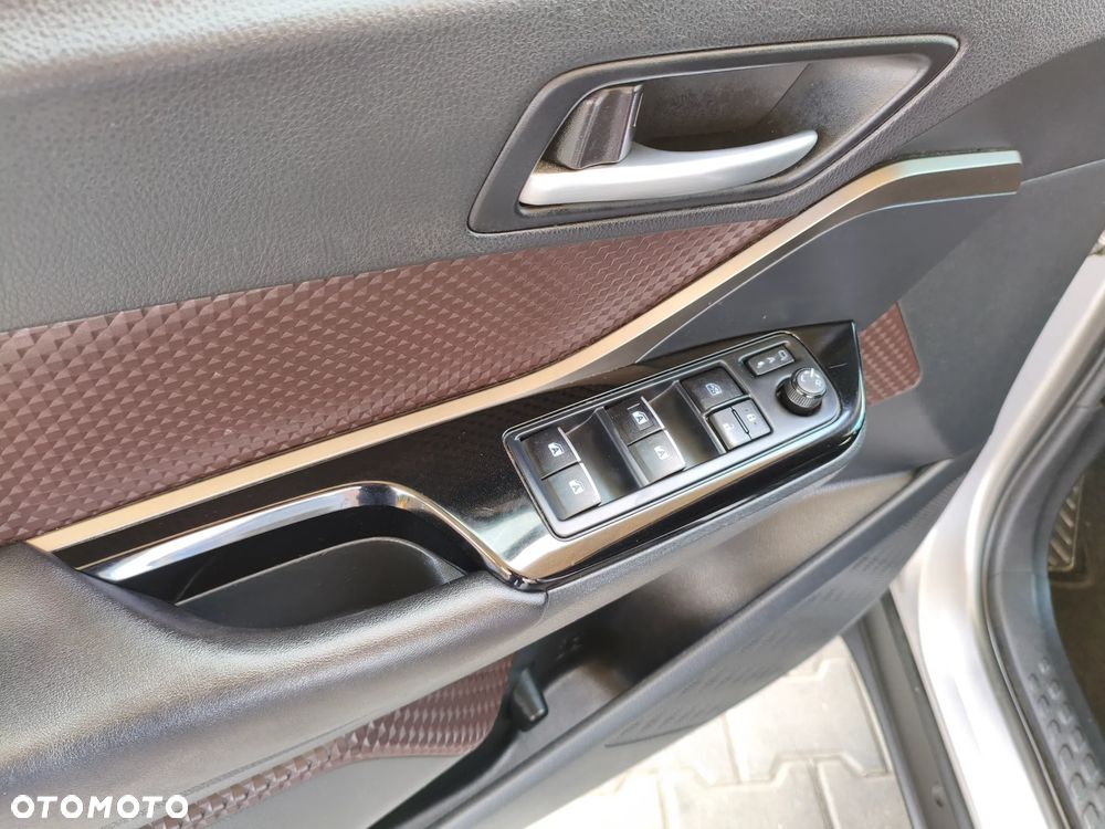 Toyota C-HR Business-Edition - 32