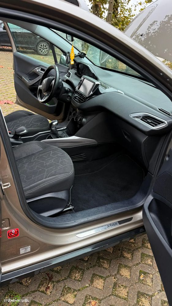 Peugeot 2008 PureTech 82 Style - 11