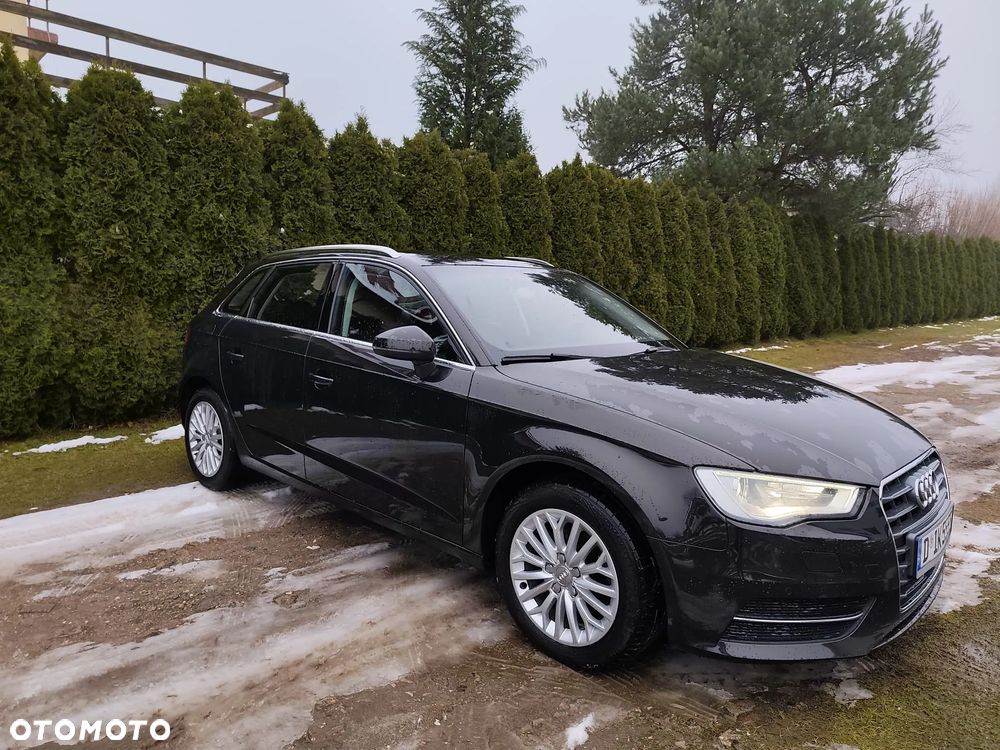 Audi A3 Sportback - 2