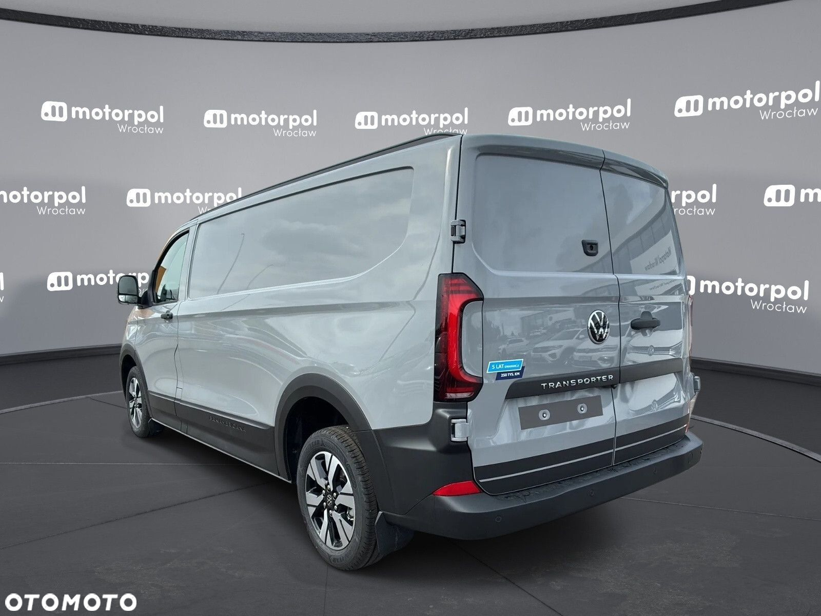Volkswagen Transporter T7 PanAmericana/Furgon (L2) AUTOMAT, 2.0 TDI 150KM, r.o. 3500 mm - 6
