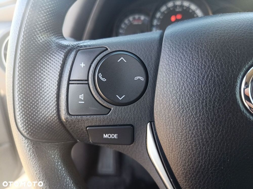 Toyota Auris 1.33 VVT-i Active - 22