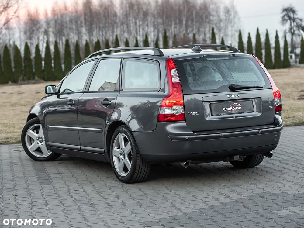 Volvo V50 T5 Momentum - 8