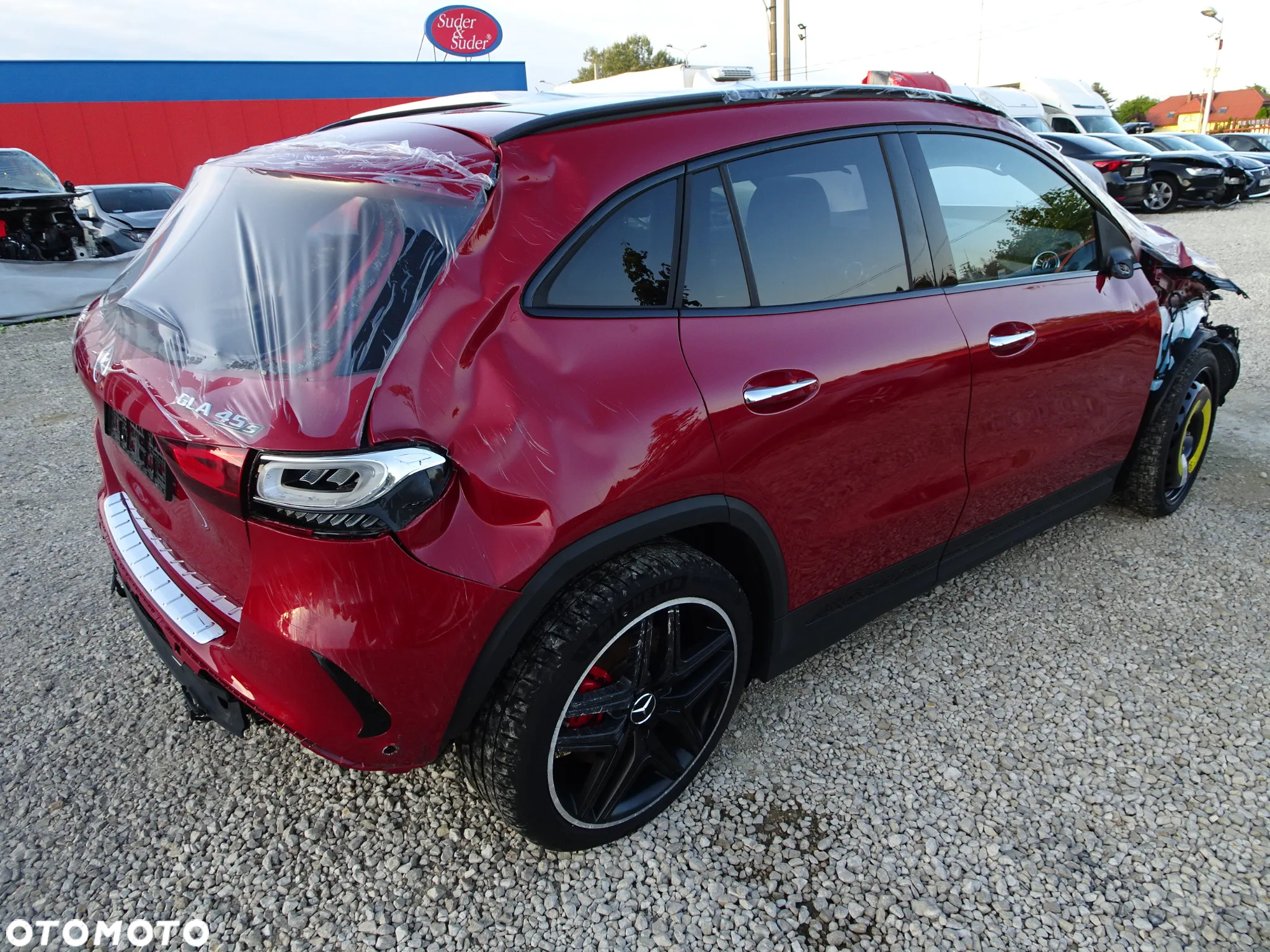 Mercedes-Benz GLA AMG 45 S 4-Matic+ - 4
