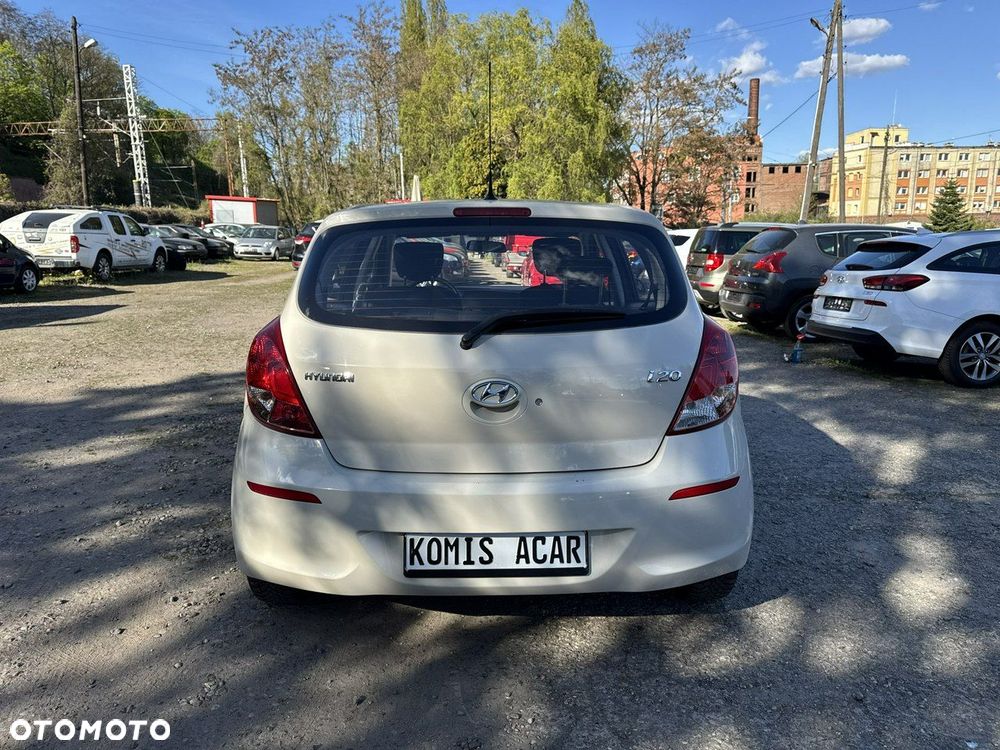 Hyundai i20 - 8