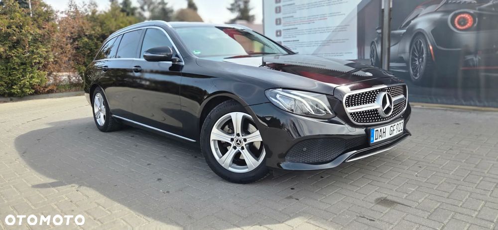 Mercedes-Benz Klasa E 220 d 9G-TRONIC - 3