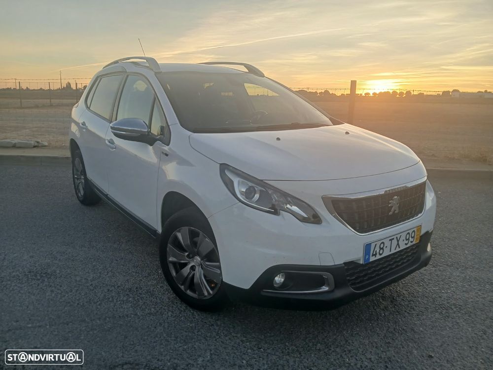 Peugeot 2008 1.2 PureTech Style - 9