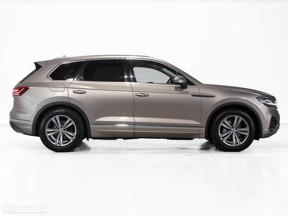 VW Touareg 3.0 TDI V6 Elegance Plus - 2
