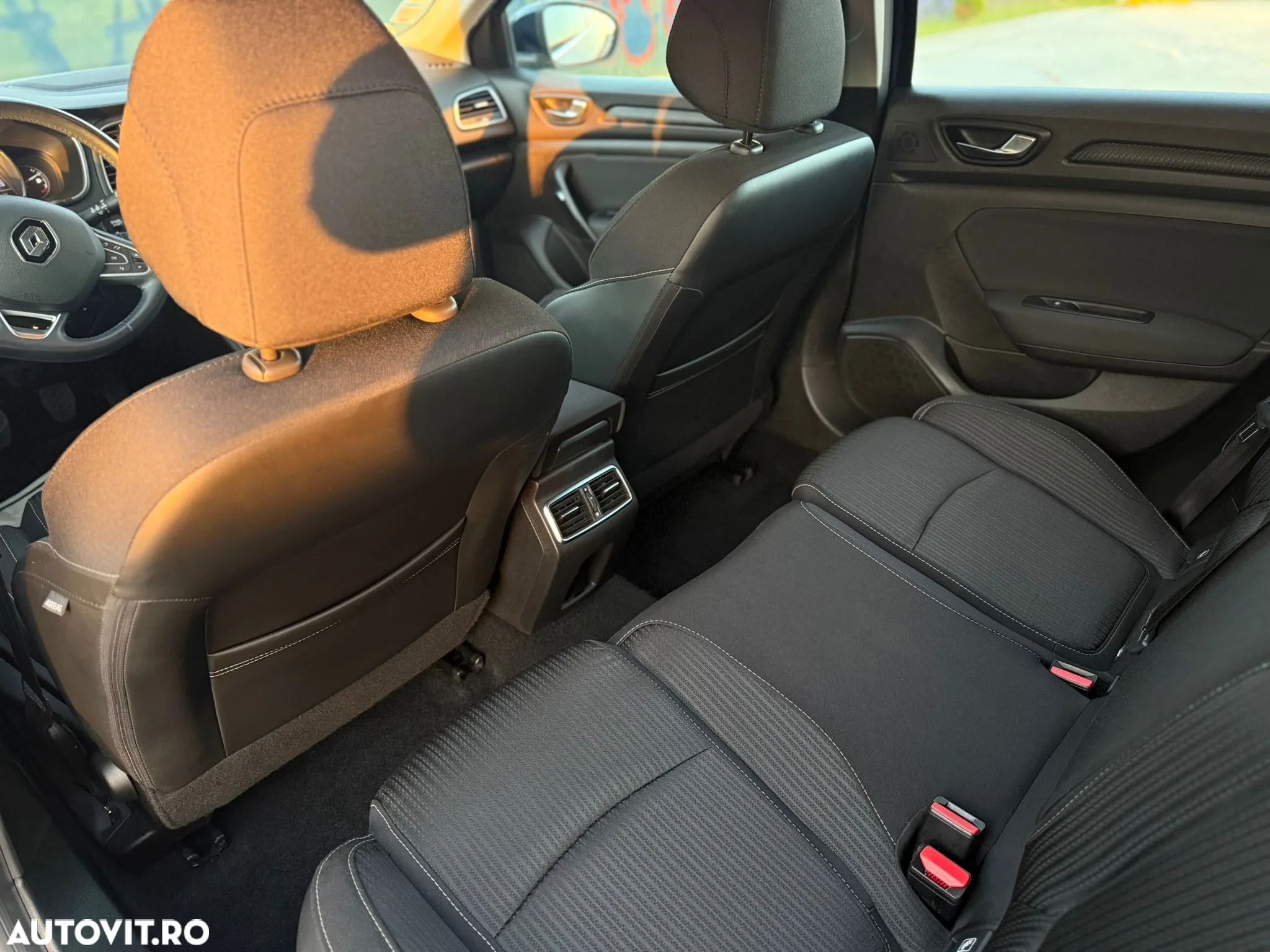 Renault Megane ENERGY dCi 110 BUSINESS - 23