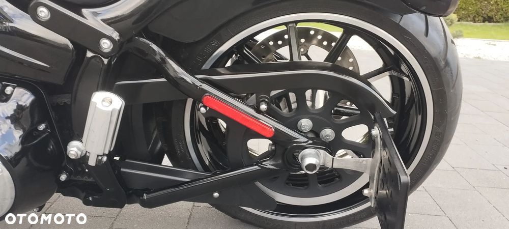 Harley-Davidson FXSB Breakout - 41