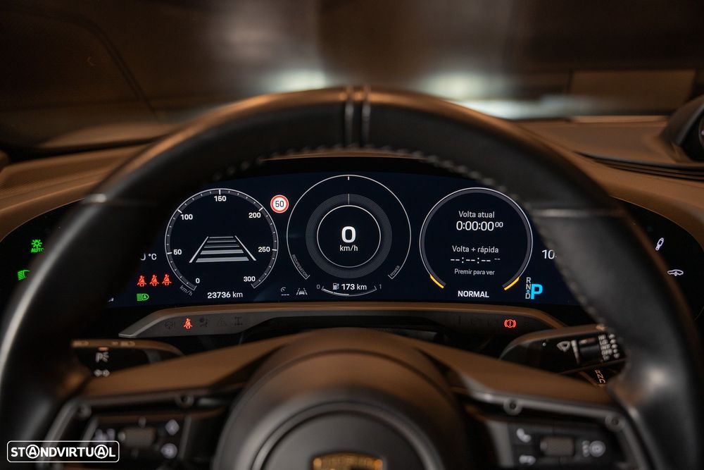 Porsche Taycan Turbo S - 19