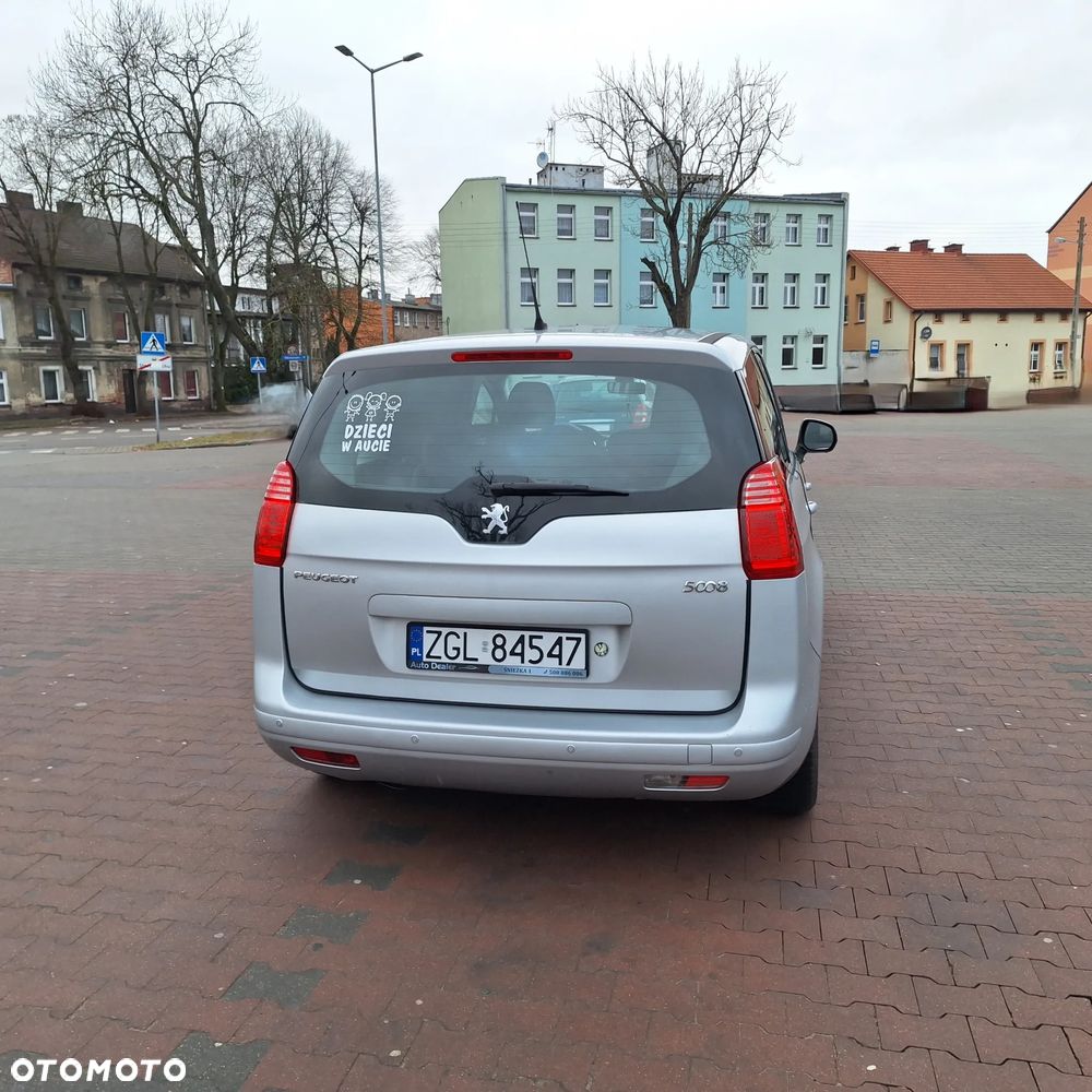 Peugeot 5008 1.6 Access 7os - 5