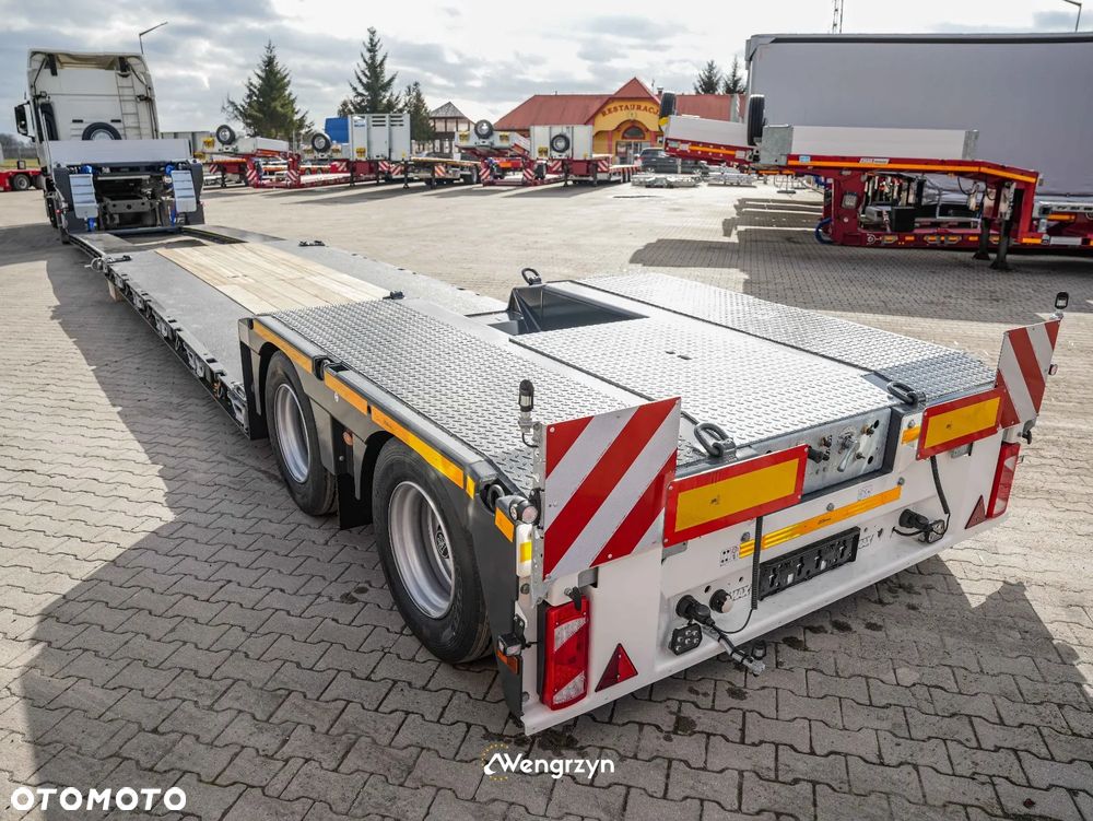 MAX Trailer 2 osiowy tiefbett, lowbed, zawieszenie pneumatyczne - 9