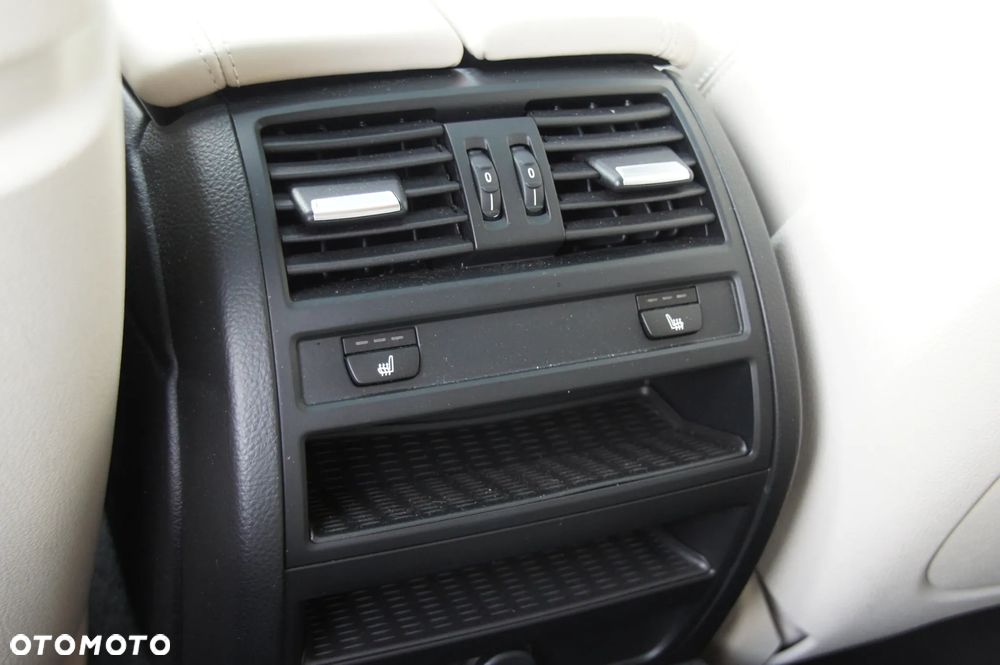 BMW Seria 5 535i xDrive - 19