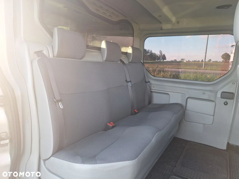 Opel Vivaro - 8