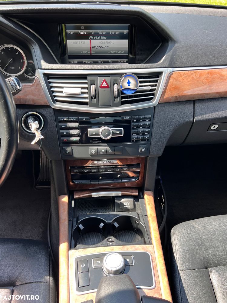 Mercedes-Benz E 300 BlueTEC HYBRID 7G-TRONIC Elegance - 17
