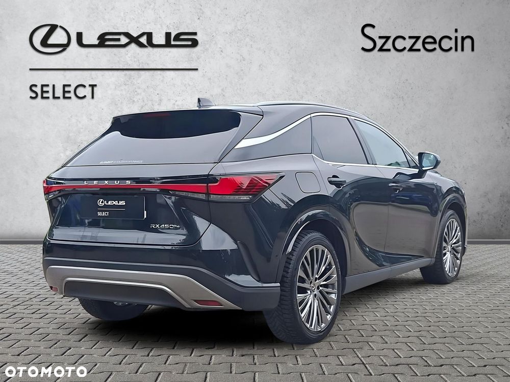 Lexus RX 450h+ Omotenashi - 5
