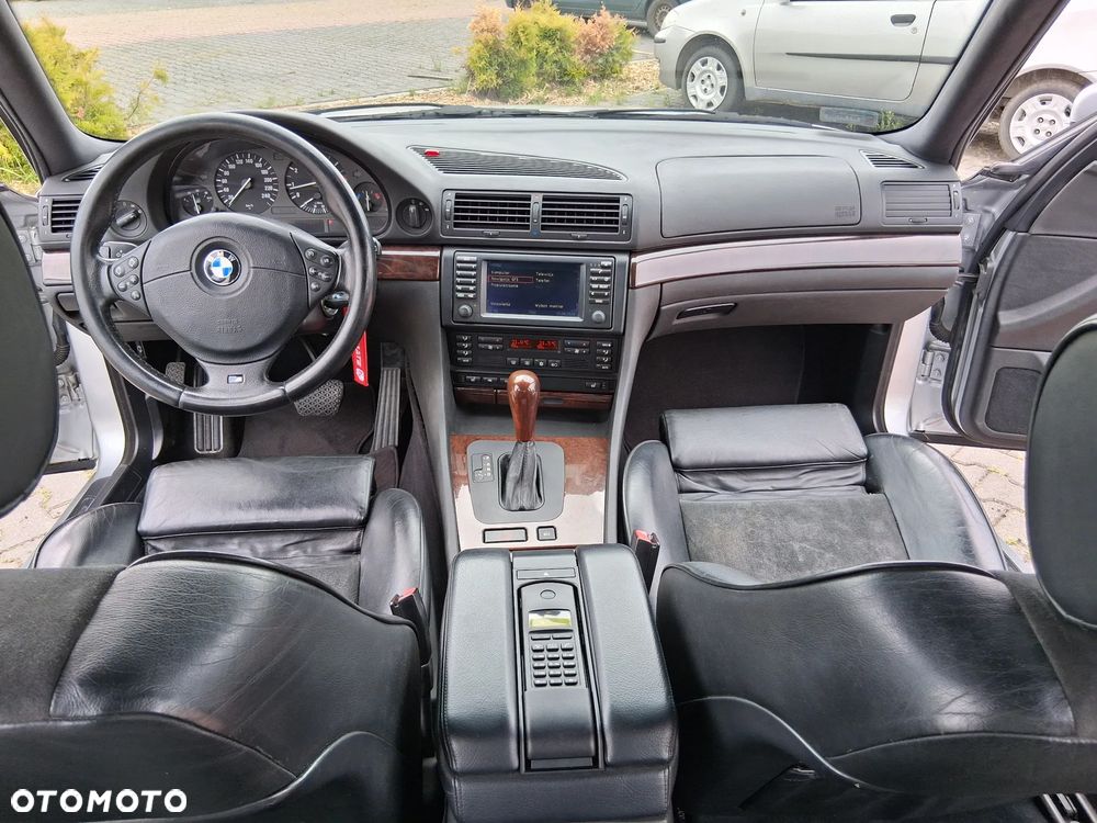 BMW Seria 7 - 15