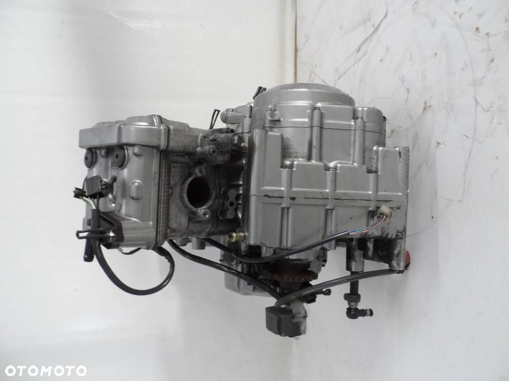 SUZUKI DL 650 2008 silnik - 4