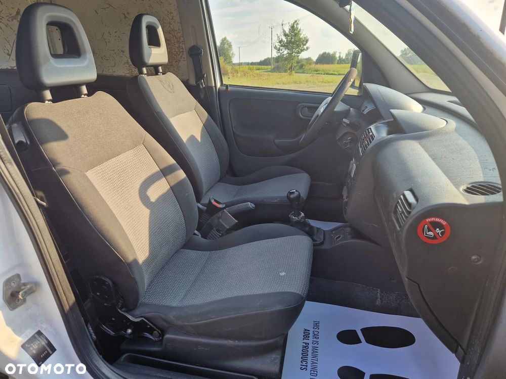 Opel Combo - 10