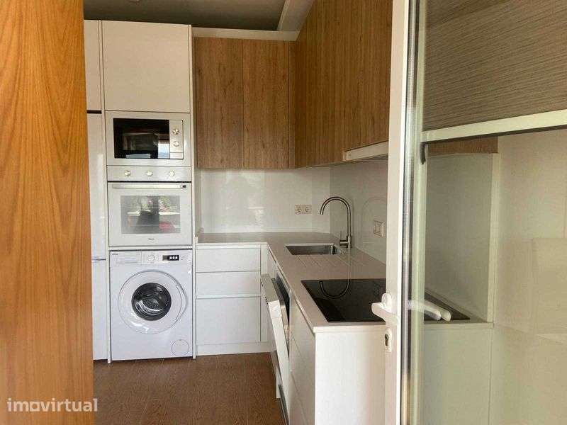 Arrenda-se T0 Novo e Mobilado no Centro de Penafiel - Grande imagem: 4/10