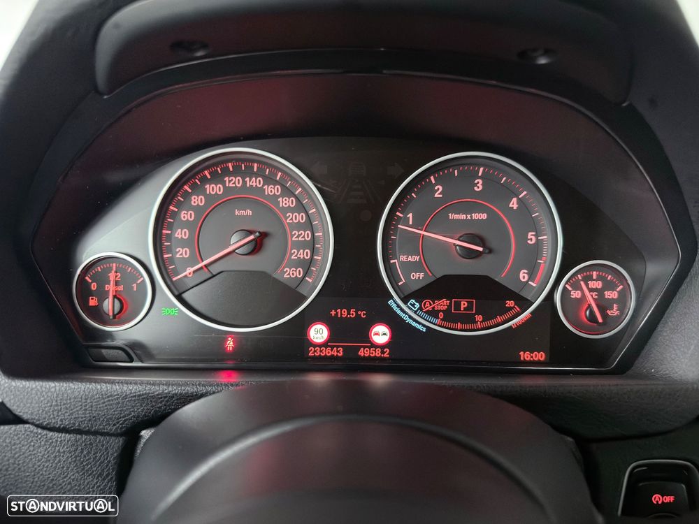 BMW 318 d Touring Pack M Shadow Auto - 18