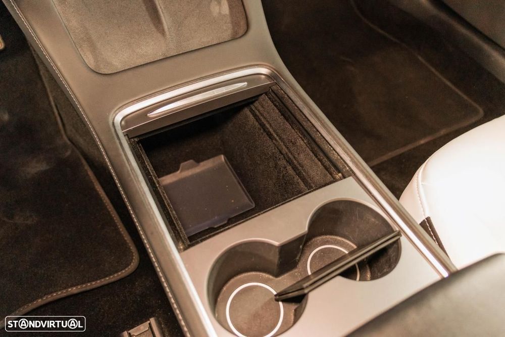 Tesla Model 3 Long Range AWD Dual Motor - 24