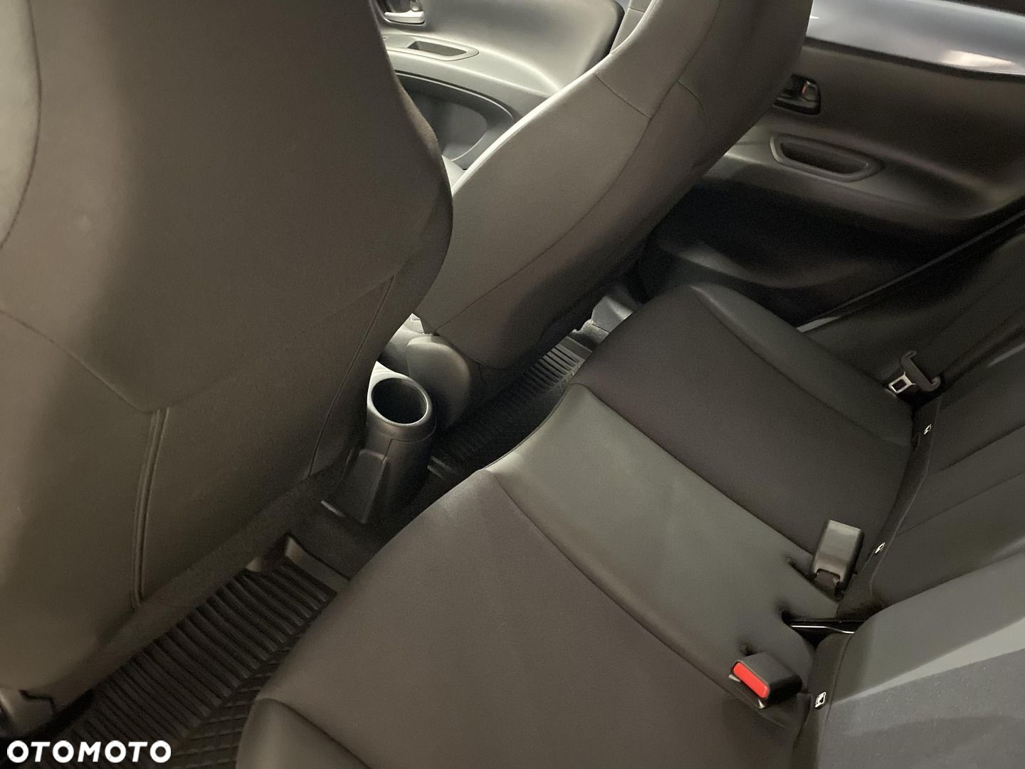 Toyota Aygo X 1.0 VVT-i Executive - 11