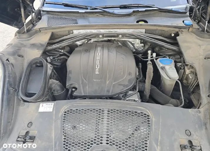 Porsche Macan - 16