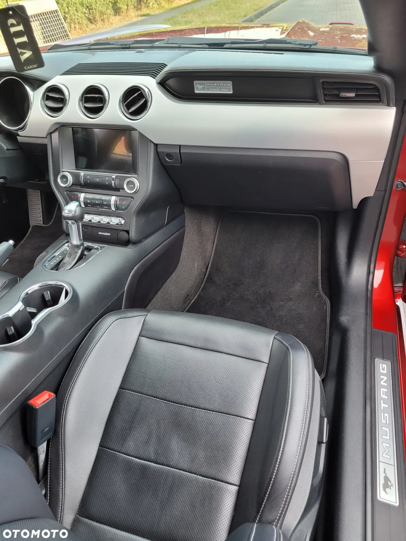 Ford Mustang 5.0 V8 GT - 27