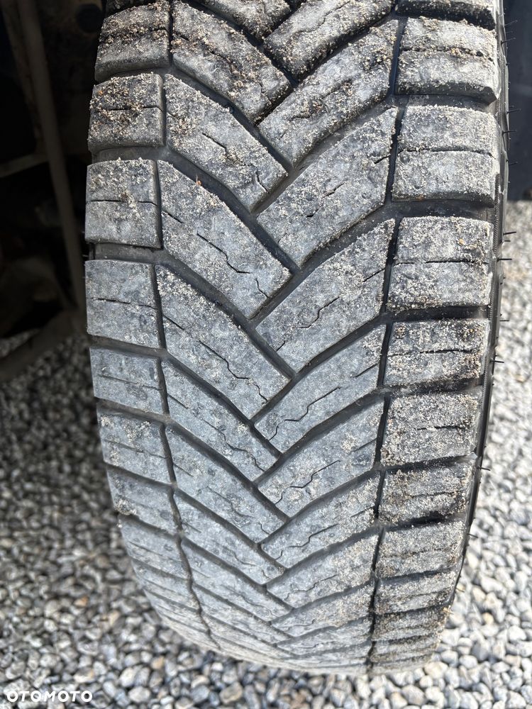 Volkswagen CRAFTER 2.0 TDI | 140 KM | L2H2 | WYGŁUSZONA ZABUDOWA | 3 T NA HAKU | SPROWADZONY | SUPER STAN - 13