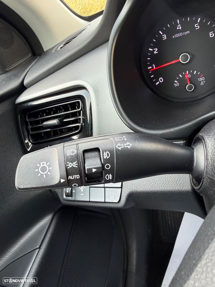 Kia Stonic 1.0 T-GDI 100 OPF Dream-Team Edition - 22