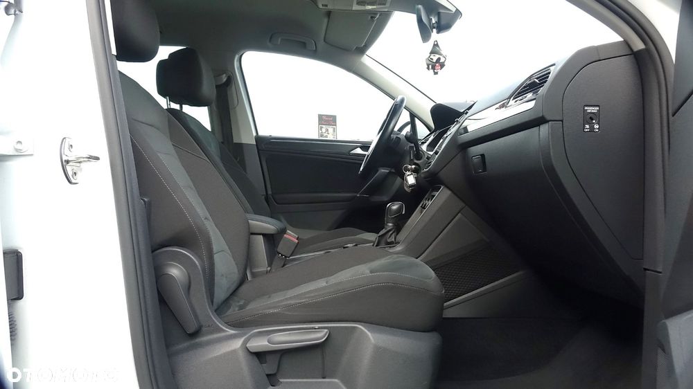 Volkswagen Tiguan - 28