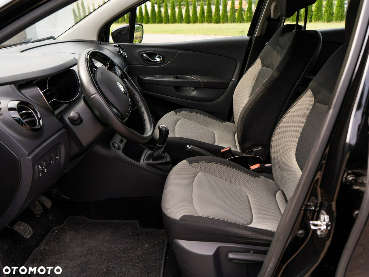Renault Captur - 17