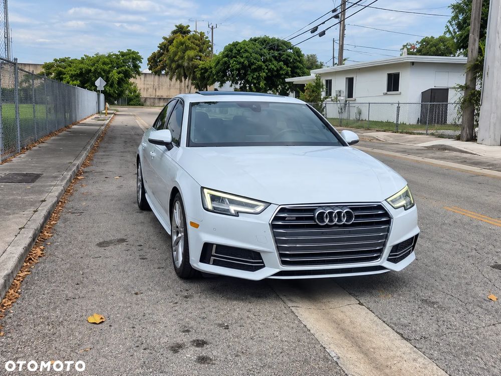 Audi A4 Limousine - 5