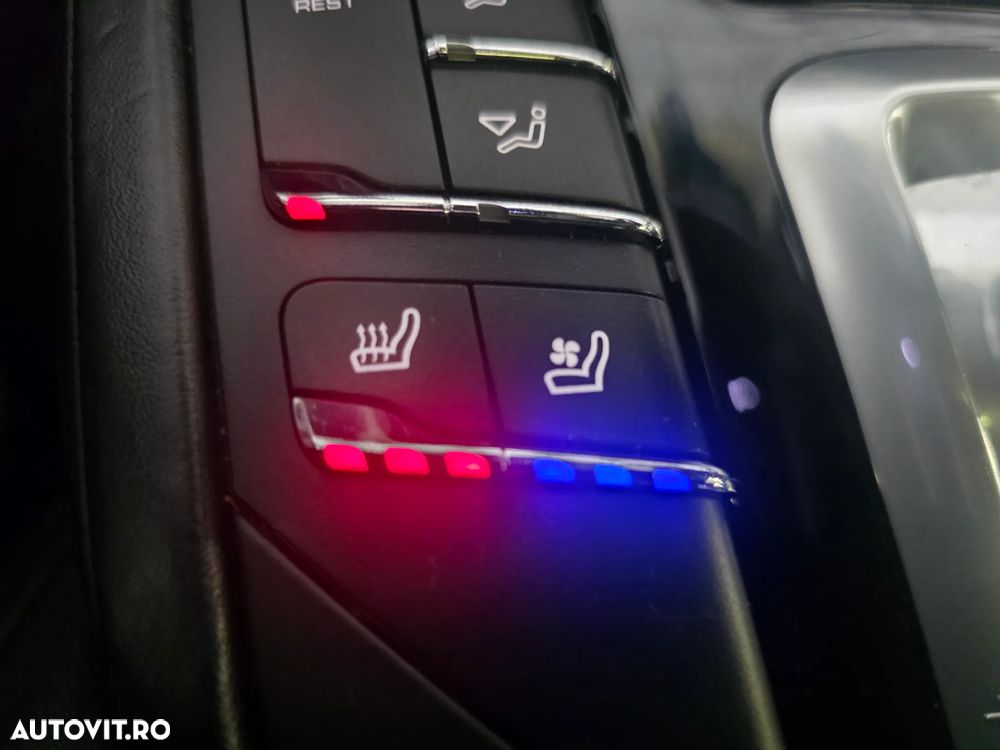 Porsche Cayenne - 15