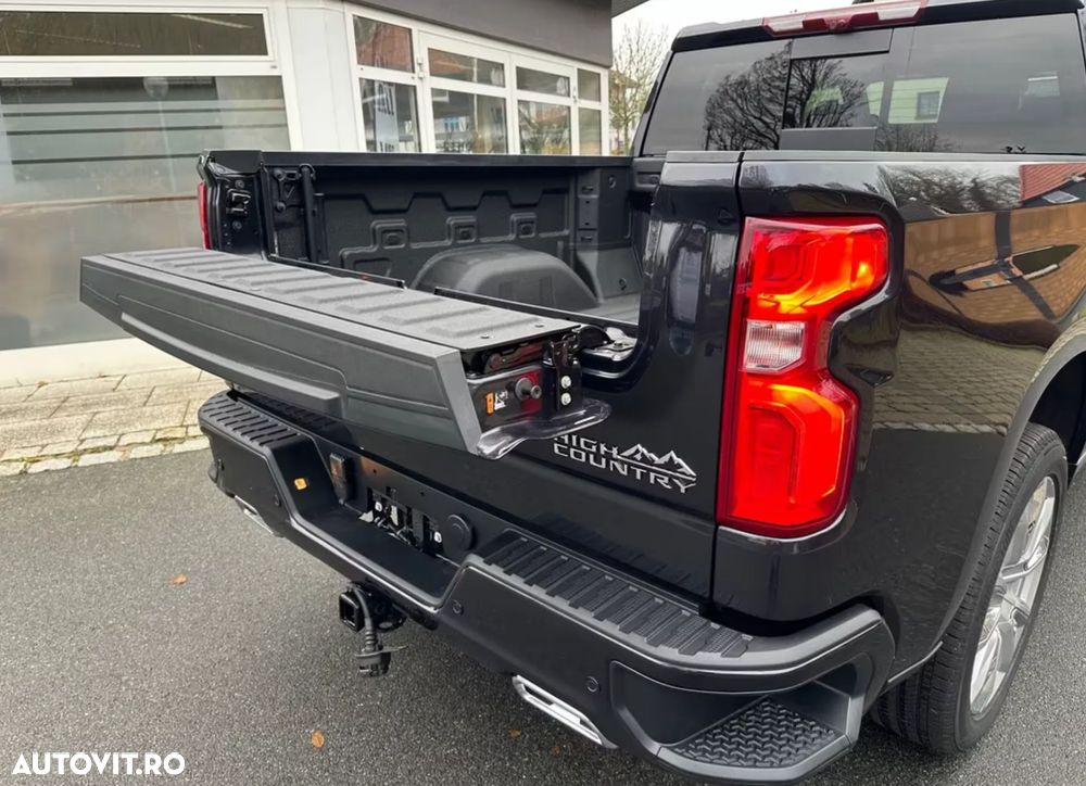 Chevrolet Silverado - 8