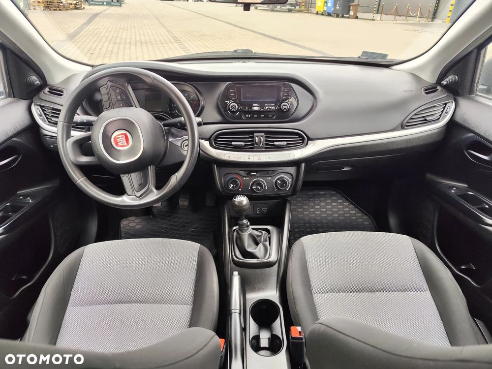 Fiat Tipo 1.4 16v Easy - 18