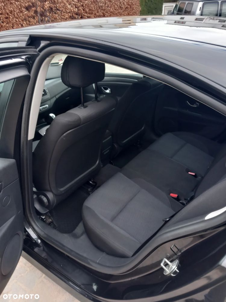 Renault Laguna 2.0 DCi Authentique - 11