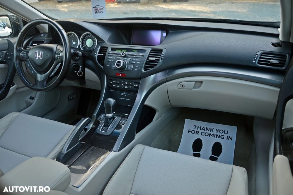 Honda Accord 2.2 i-DTEC AT Executive Navi - 25