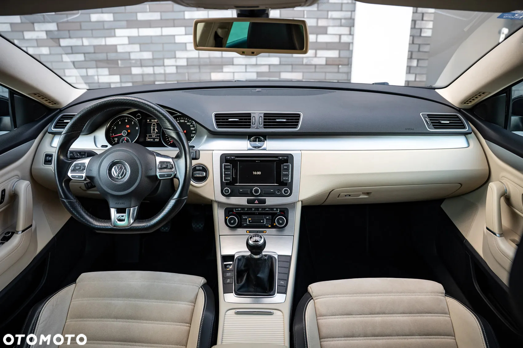 Volkswagen Passat CC 1.8 TSI - 16