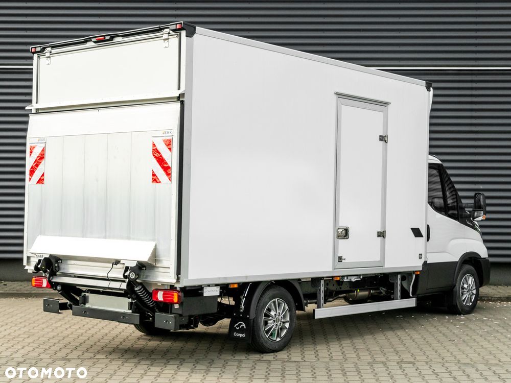 Iveco Daily 35S18HA8 3.0 kontener z windą - 7