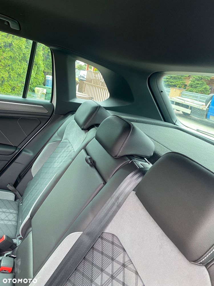Volkswagen Tiguan - 30