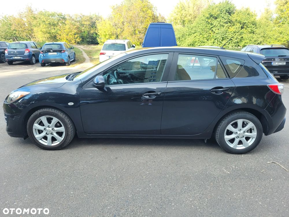 Mazda 3 1.6 CD Active + - 4