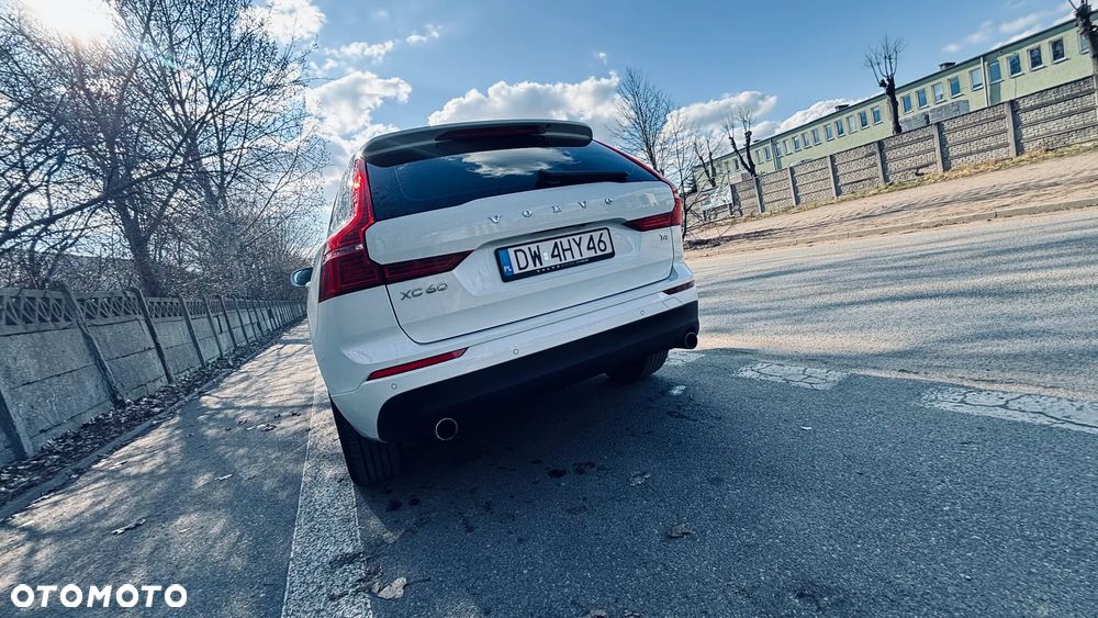 Volvo XC 60 T4 Momentum - 7