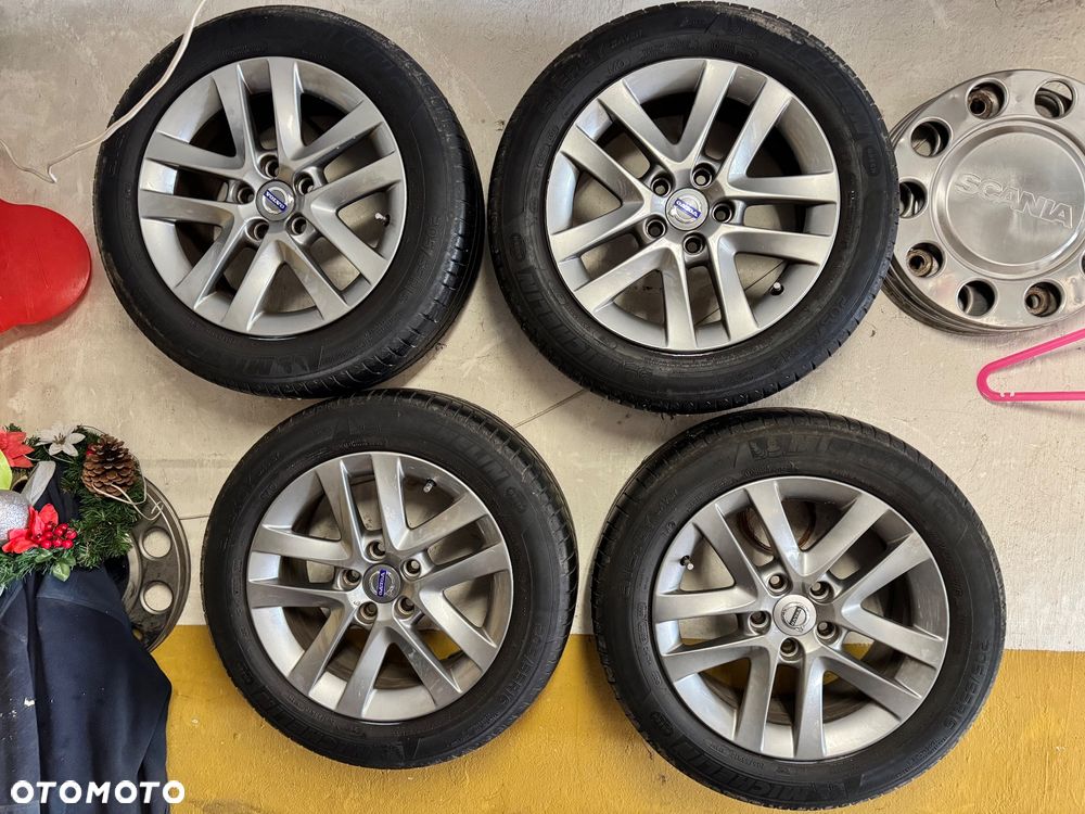 Volvo V70 2.4D5 Momentum - 5