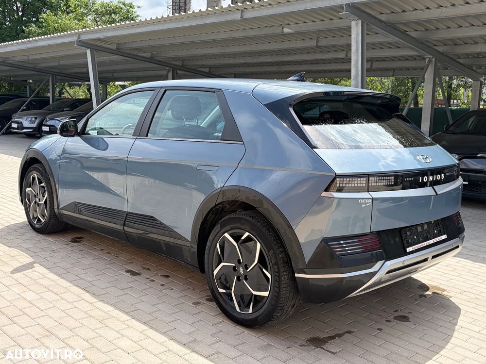Hyundai IONIQ - 14