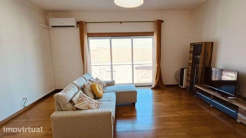 Apartamento T4 com garagem e arrecadação. - Grande imagem: 2/8